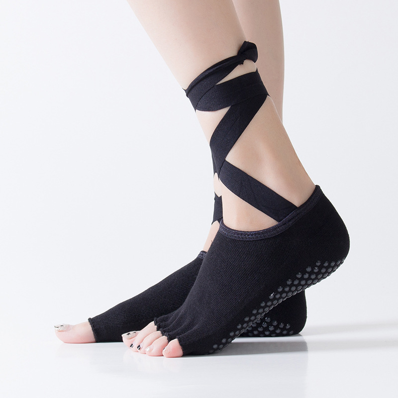 1 Pasang Kaus Kaki Yoga Anti S - Pilates Ankle Strap ulasan dan harga